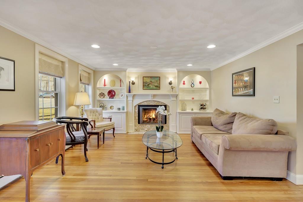 192 Virginia Road Concord, MA 01742 - Photo 6 of 37 Gallery Image 6