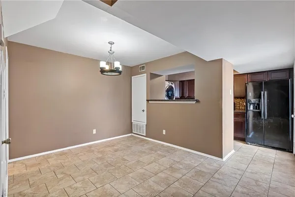 a view of a livingroom with an empty space