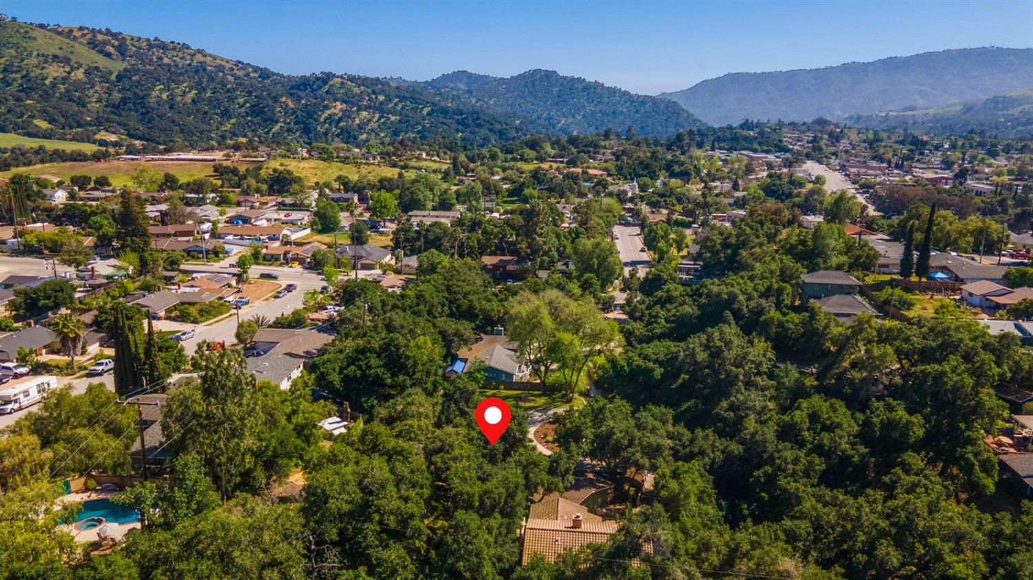 80 High Street Oak View, CA 93022 - Photo 42 of 93 a view of city and mountain