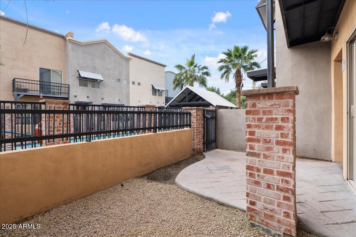 1406 West Main Street, Unit 117 Mesa, AZ 85201 - Photo 25 of 27 03-Red_Hog_Media_1406 W Main St #117