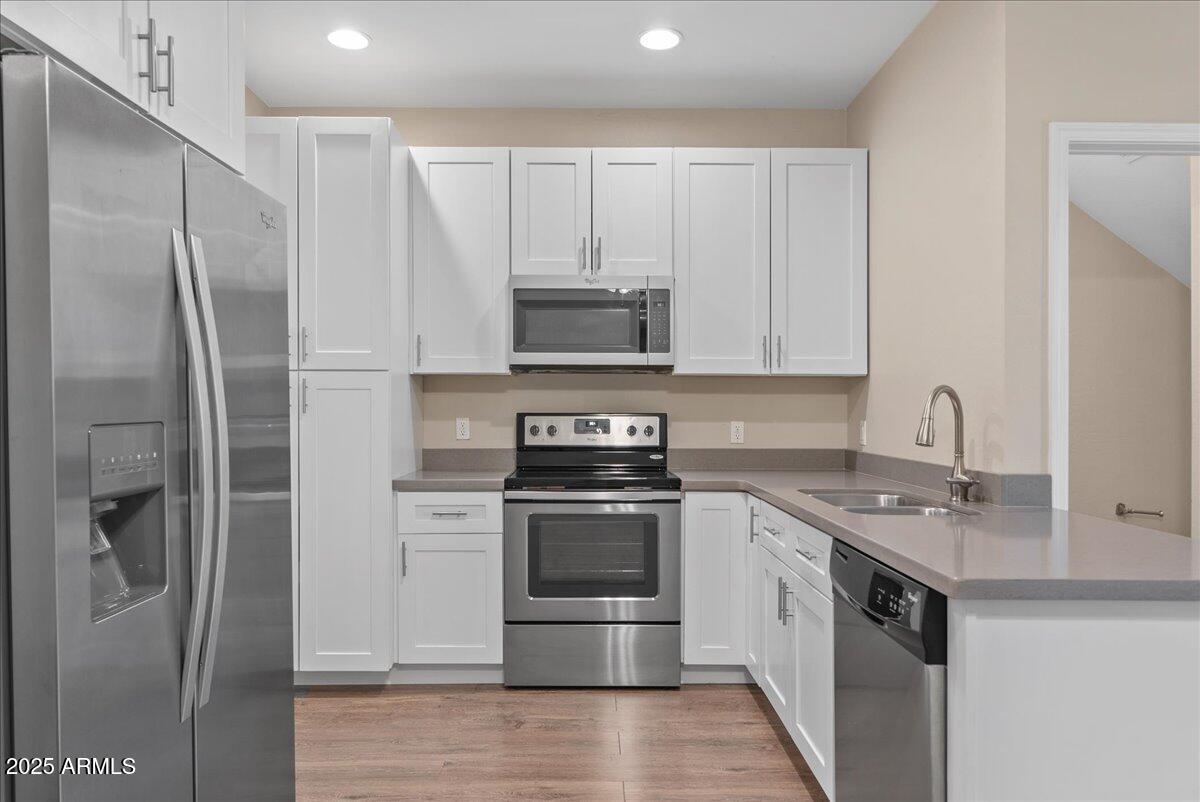 1406 West Main Street, Unit 117 Mesa, AZ 85201 - Photo 4 of 27 06-Red_Hog_Media_1406 W Main St #117