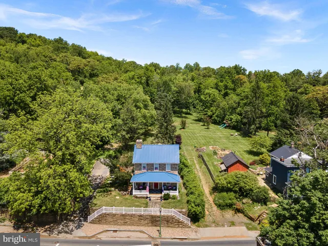 $699,000 | 36930 Charles Town, Purcellville, VA 20132