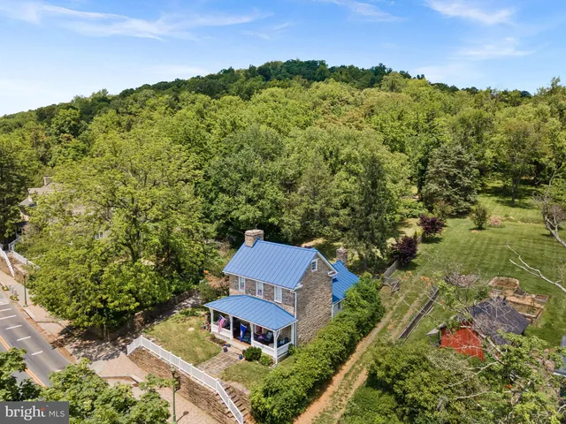 $699,000 | 36930 Charles Town, Purcellville, VA 20132