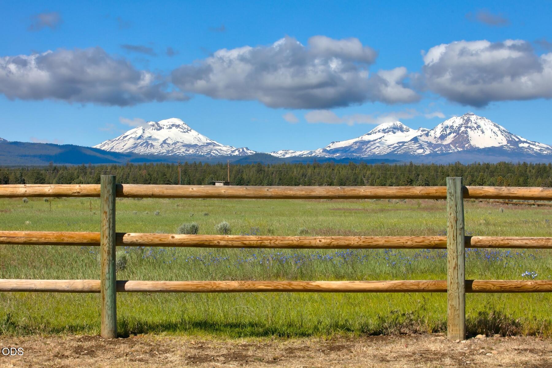 16845 Varco Road Bend, OR 97703 - Photo 33 of 45