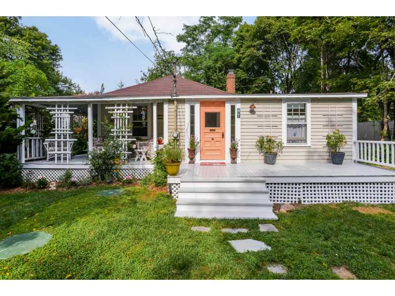 67 Weaver Road North Kingstown, RI 02852 - Photo 1 of 24 Exterior Front.