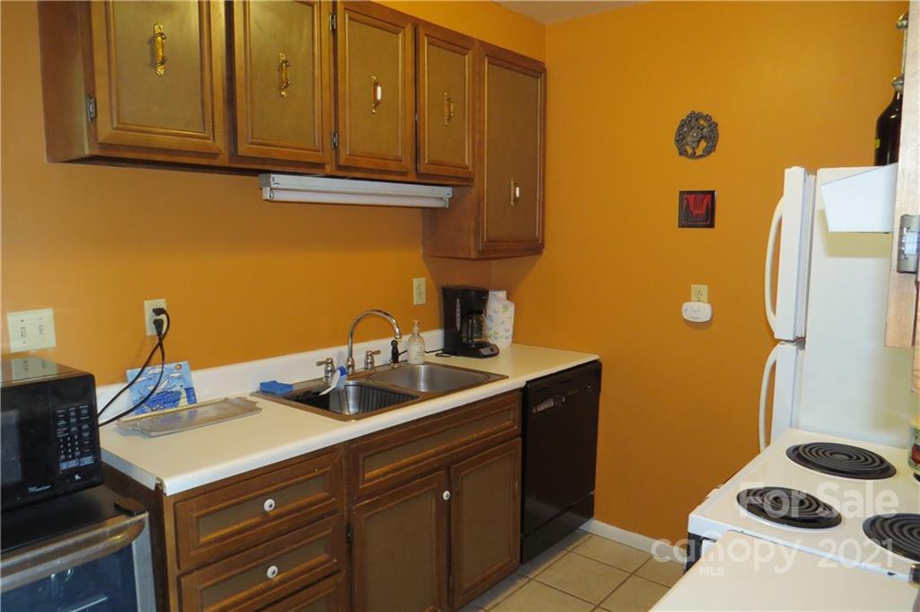 80 Ballard Road Brevard, NC 28712 - Photo 6 of 8 Gallery Image 6