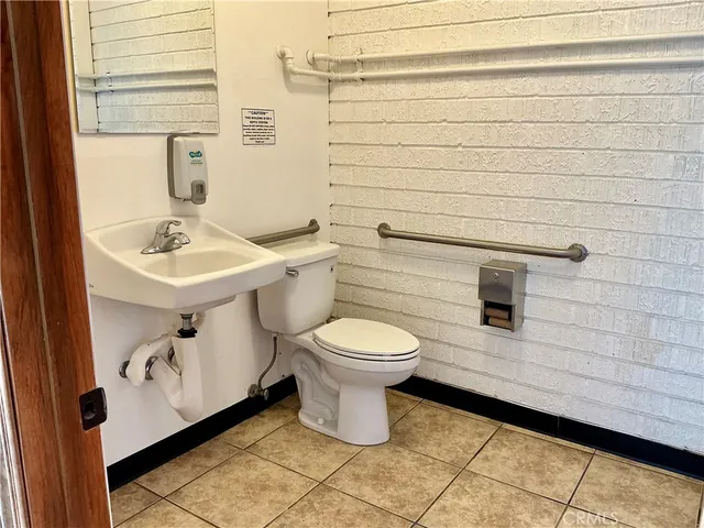 $450,000 | 6767 Adobe Road, Twentynine Palms, CA 92277