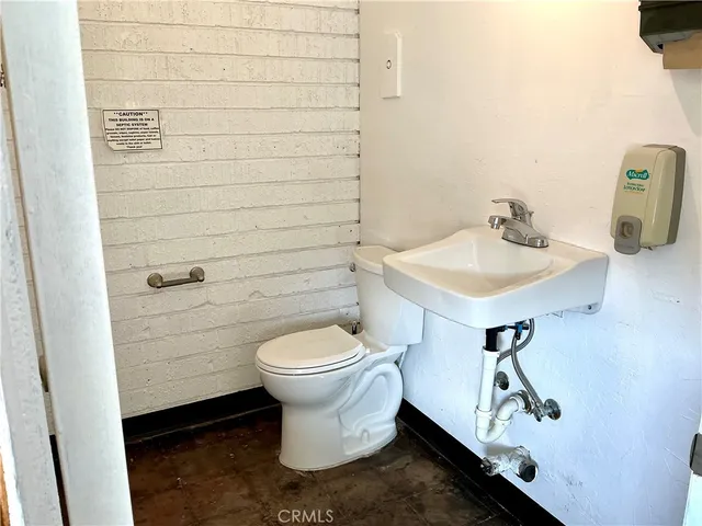 $450,000 | 6767 Adobe Road, Twentynine Palms, CA 92277