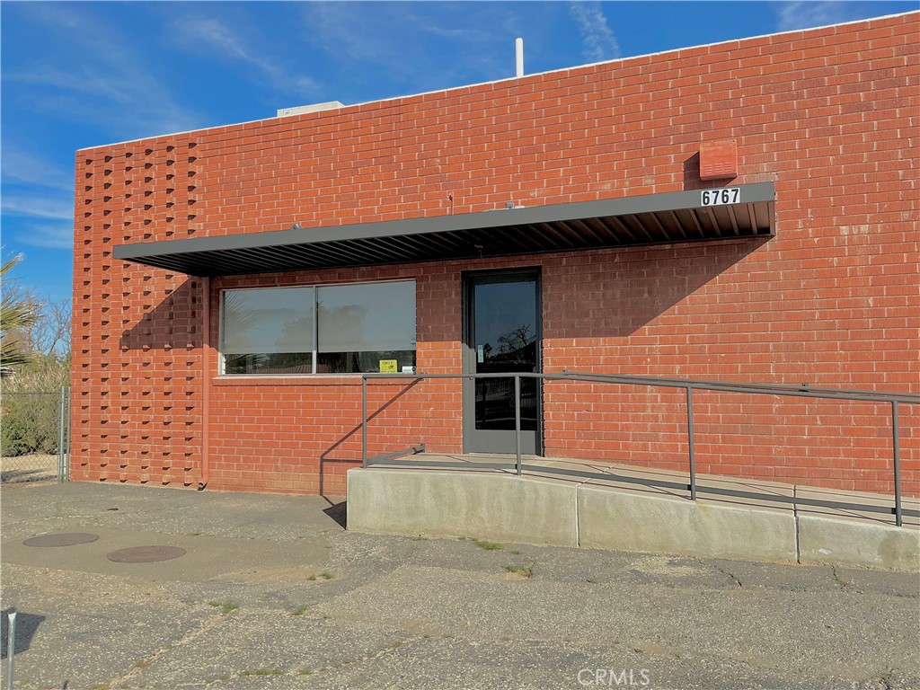 6767 Adobe Road Twentynine Palms, CA 92277 - Photo 2 of 17