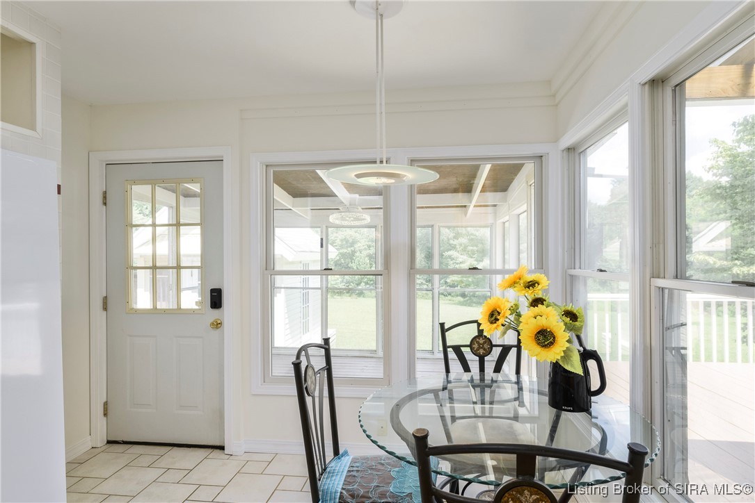 4100 Brush College Road Floyds Knobs, IN 47119 - Photo 20 of 66 Kitchen eat-in area