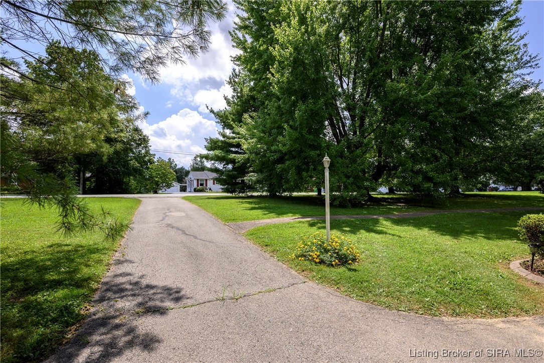 4100 Brush College Road Floyds Knobs, IN 47119 - Photo 22 of 66 Driveway, front yard