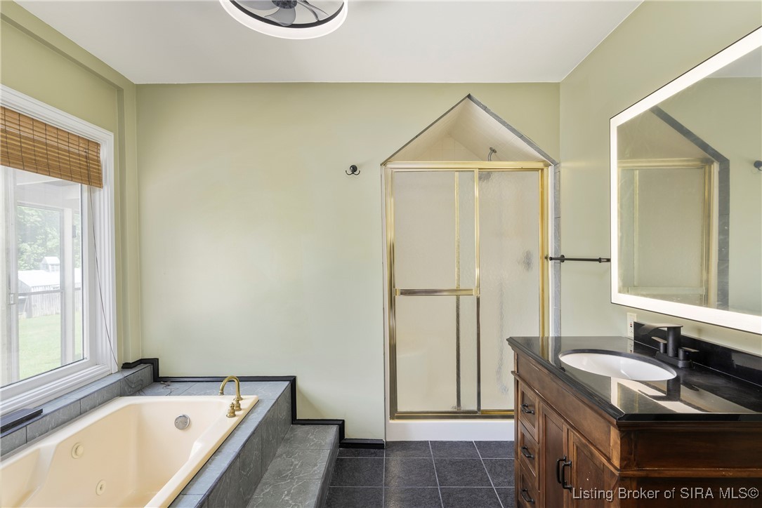 4100 Brush College Road Floyds Knobs, IN 47119 - Photo 28 of 66 Main Bedroom private bathroom