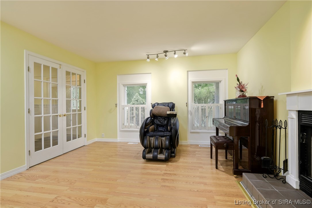 4100 Brush College Road Floyds Knobs, IN 47119 - Photo 10 of 66 Living Room
