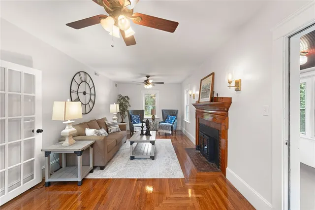 $549,900 | 784 Victory Highway, North Smithfield, RI 02896