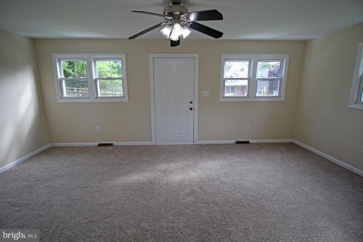 24842 Pen Mar Road Cascade, MD 21719 - Photo 3 of 15 Living Room