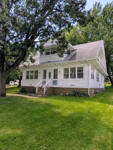 $165,000 | 714 Main Street, Emmons, MN 56029