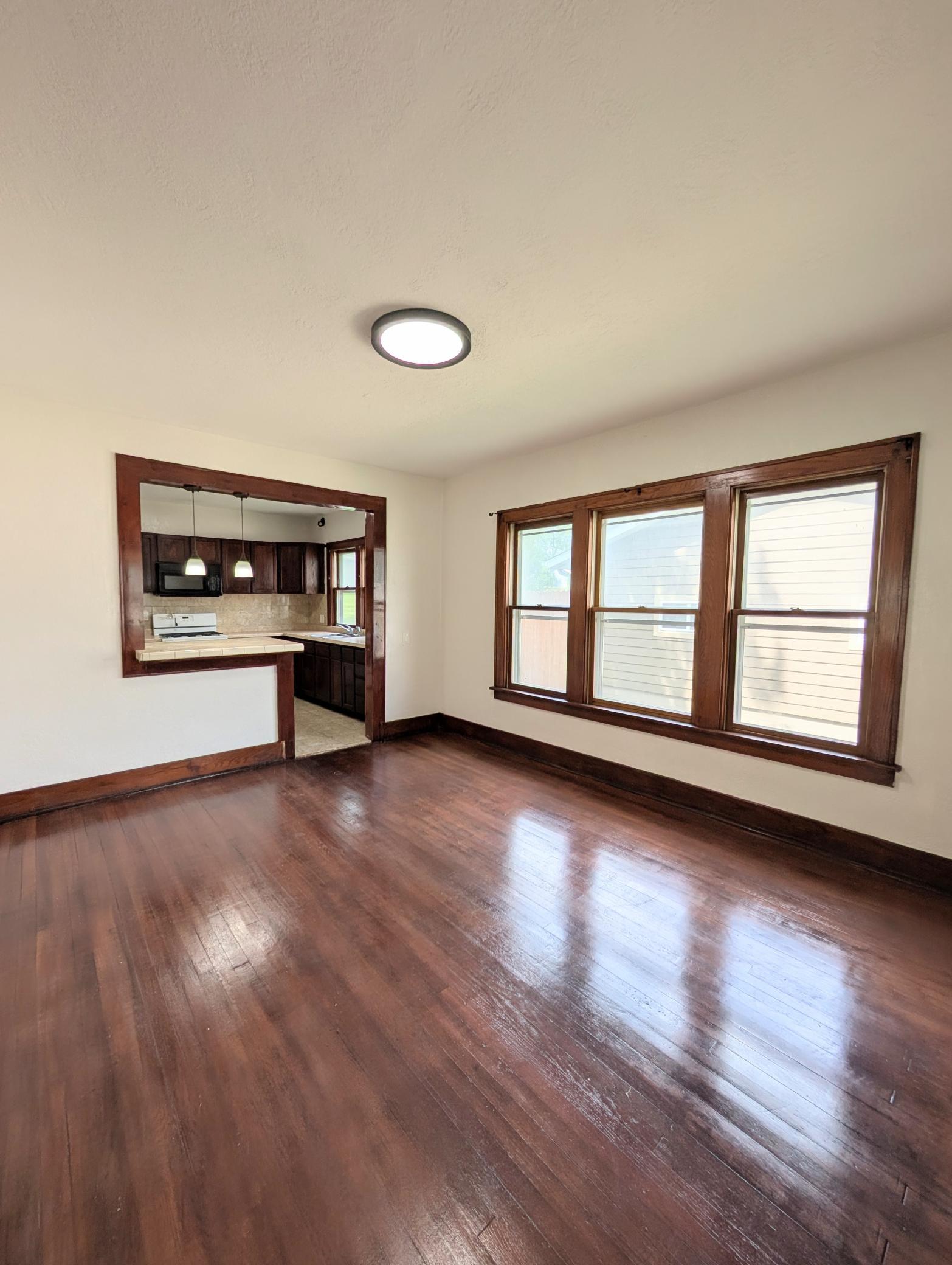 714 Main Street Emmons, MN 56029 - Photo 6 of 20