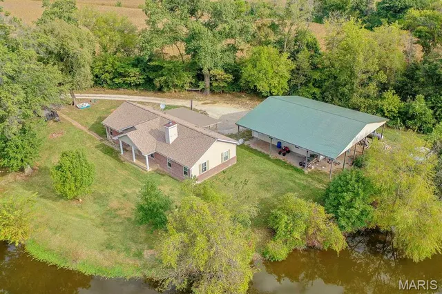 $150,000 | 6264 Roachtown Road, Millstadt, IL 62260