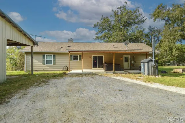 $150,000 | 6264 Roachtown Road, Millstadt, IL 62260