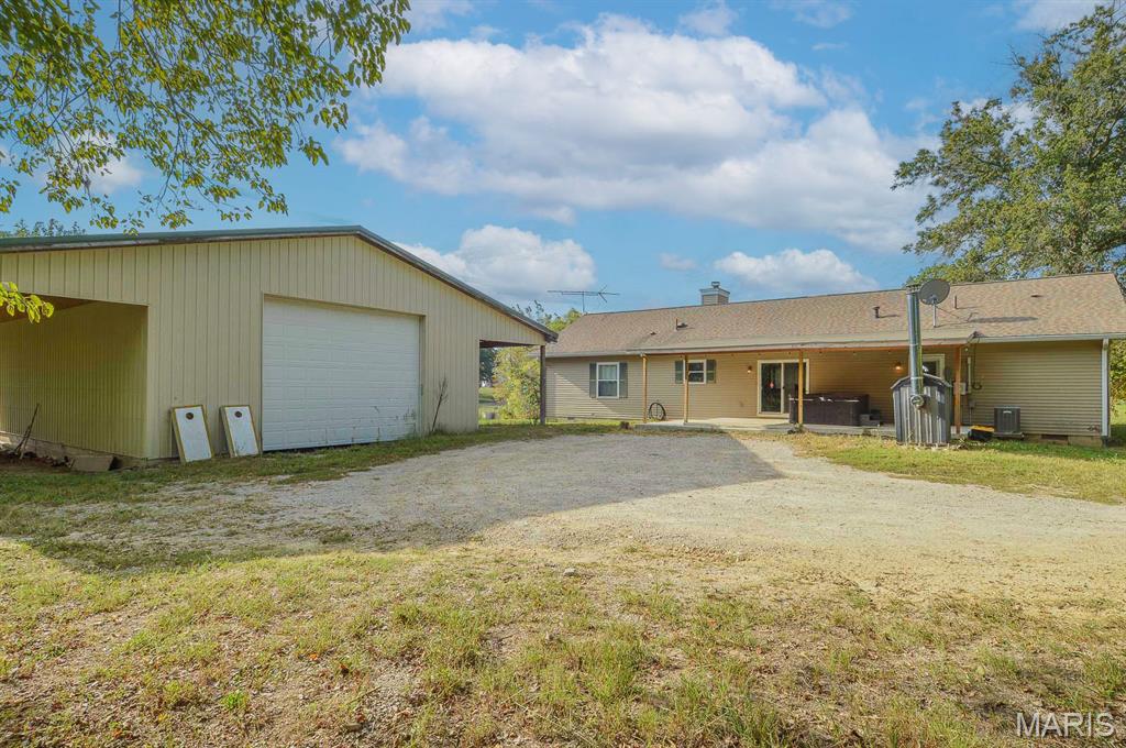6264 Roachtown Road Millstadt, IL 62260 - Photo 8 of 37 Gallery Image 8