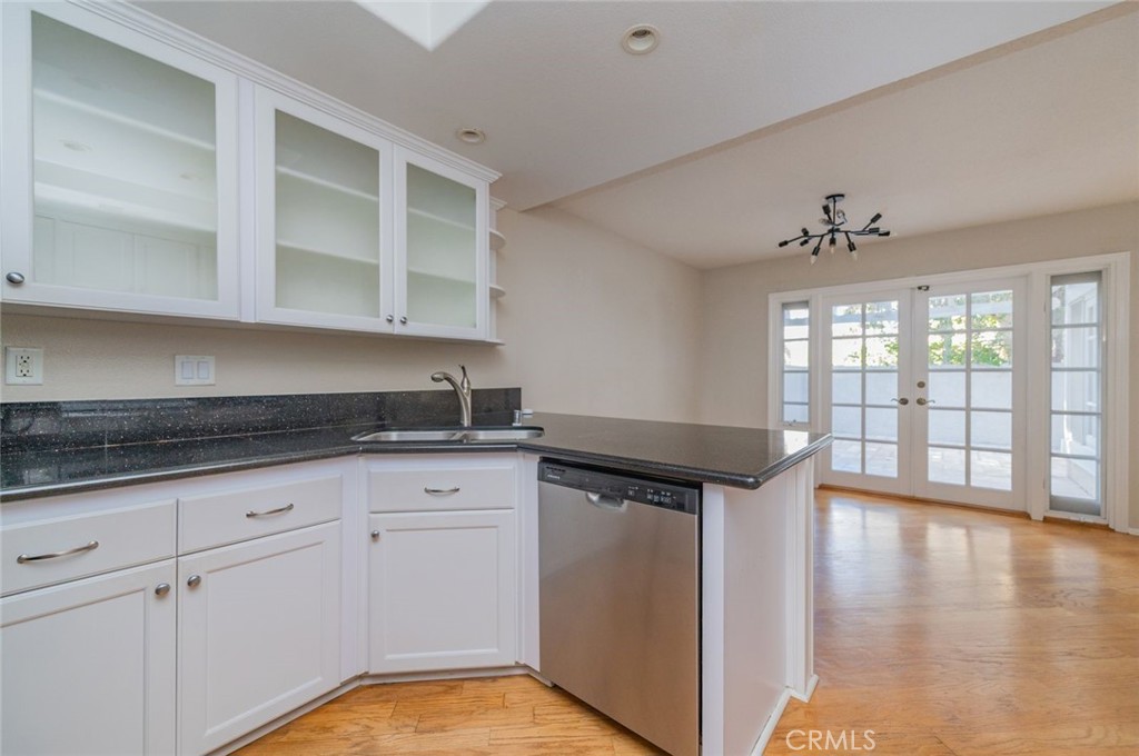 96 Stanford Court Irvine, CA 92612 - Photo 10 of 24 kitchen
