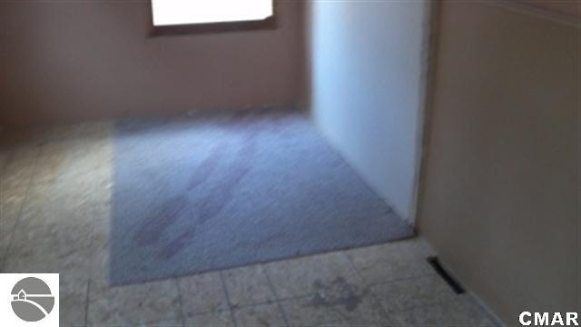 295 East Surrey Road Farwell, MI 48622 - Photo 4 of 5 1766996-4.JPG