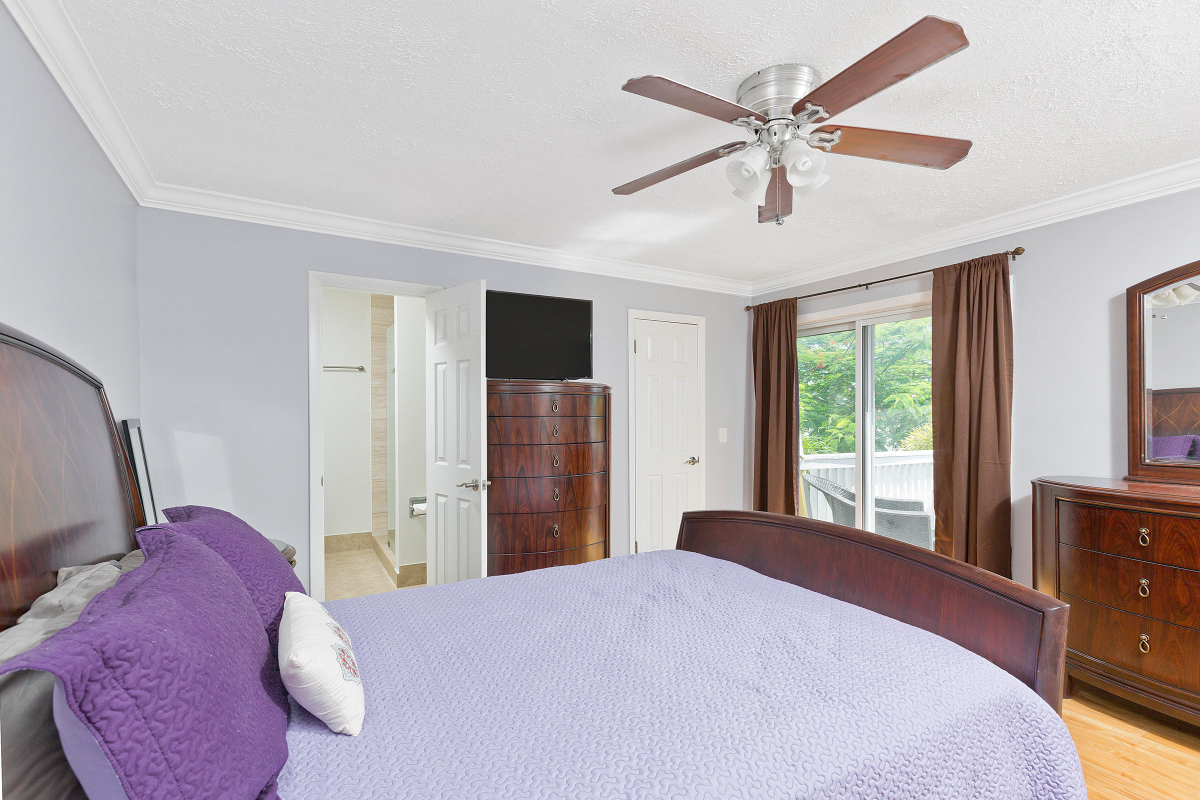 141 East Riverside Drive, Unit 6B Jupiter, FL 33469 - Photo 14 of 19 89BA3EFF-1B57-43CB-B22E-EB95CC6D20AF