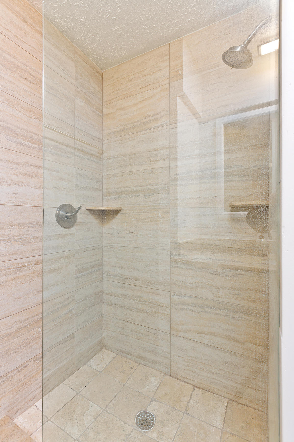 141 East Riverside Drive, Unit 6B Jupiter, FL 33469 - Photo 16 of 19 EB100E01-95D0-4384-ABD3-C4B138F1109A
