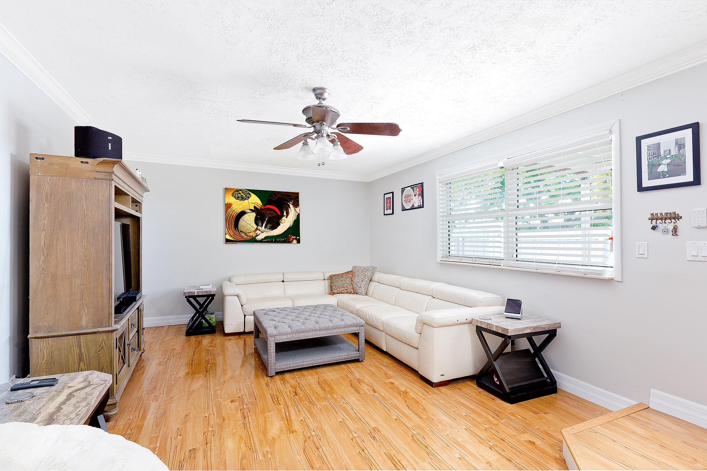 141 East Riverside Drive, Unit 6B Jupiter, FL 33469 - Photo 4 of 19 A3E34165-AF53-41EC-A4DB-1D20FFD251C4