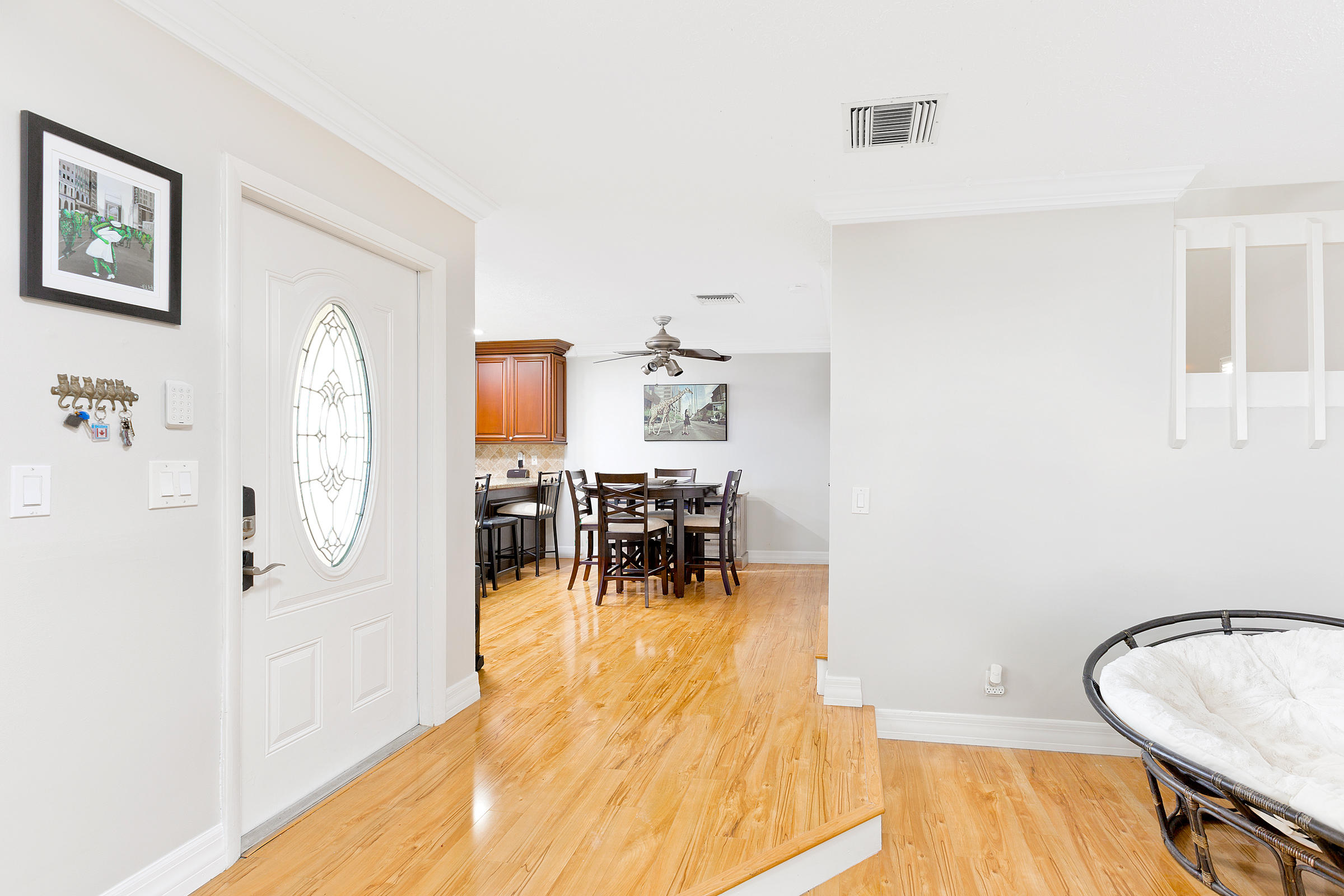 141 East Riverside Drive, Unit 6B Jupiter, FL 33469 - Photo 5 of 19 BCC86B76-93B0-4CB2-B77B-1904AEAFD2B6