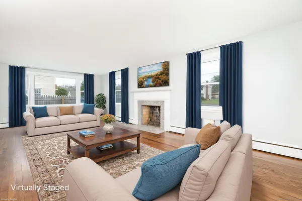 $2,900 | 238 James Street, Newington, CT 06111