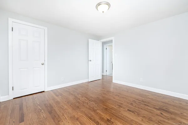 $2,900 | 238 James Street, Newington, CT 06111