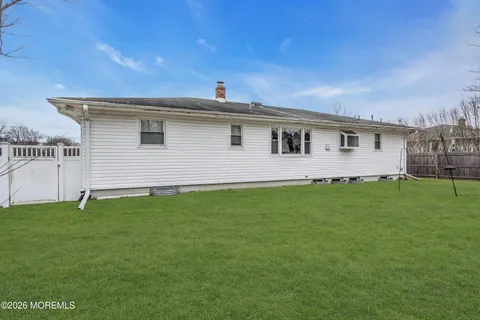 a front view of house with yard