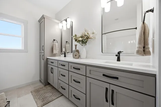 $649,900 | 4757 11th Street West, West Fargo, ND 58078