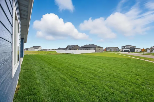 $649,900 | 4757 11th Street West, West Fargo, ND 58078