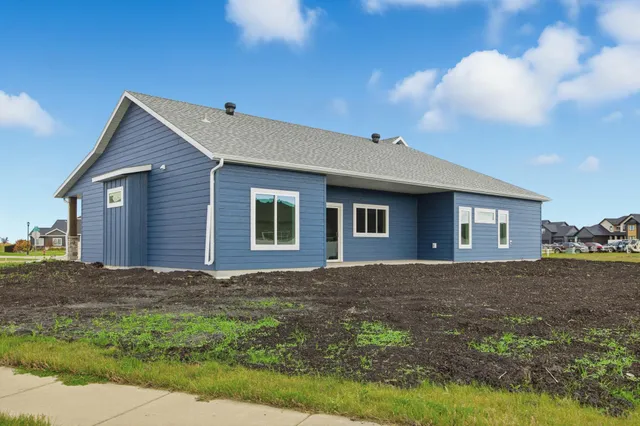 $649,900 | 4757 11th Street West, West Fargo, ND 58078