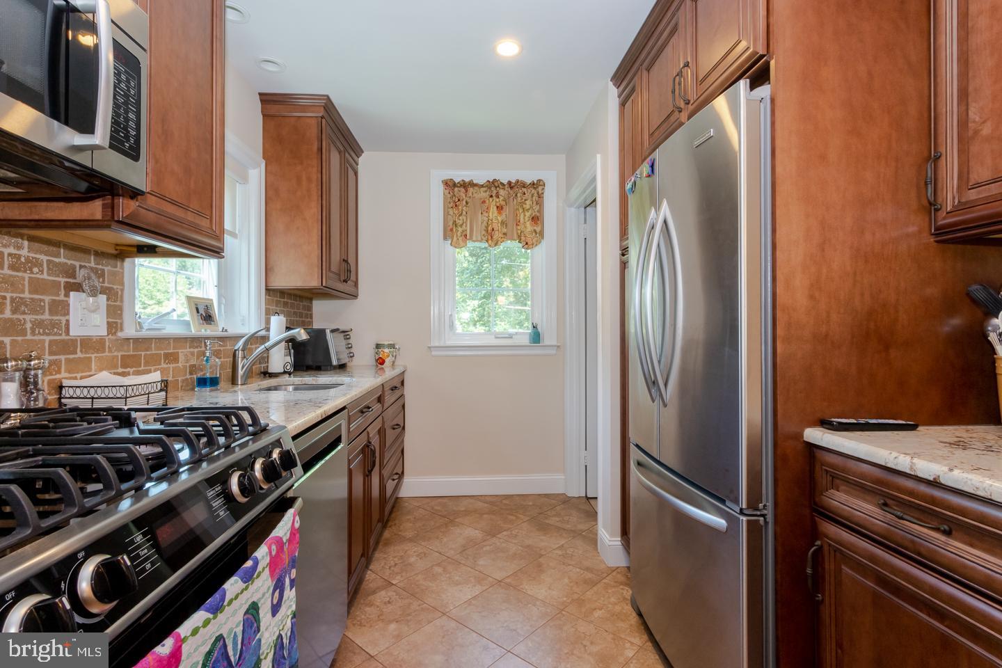 42 James Road Broomall, PA 19008 - Photo 11 of 35 Gallery Image 11