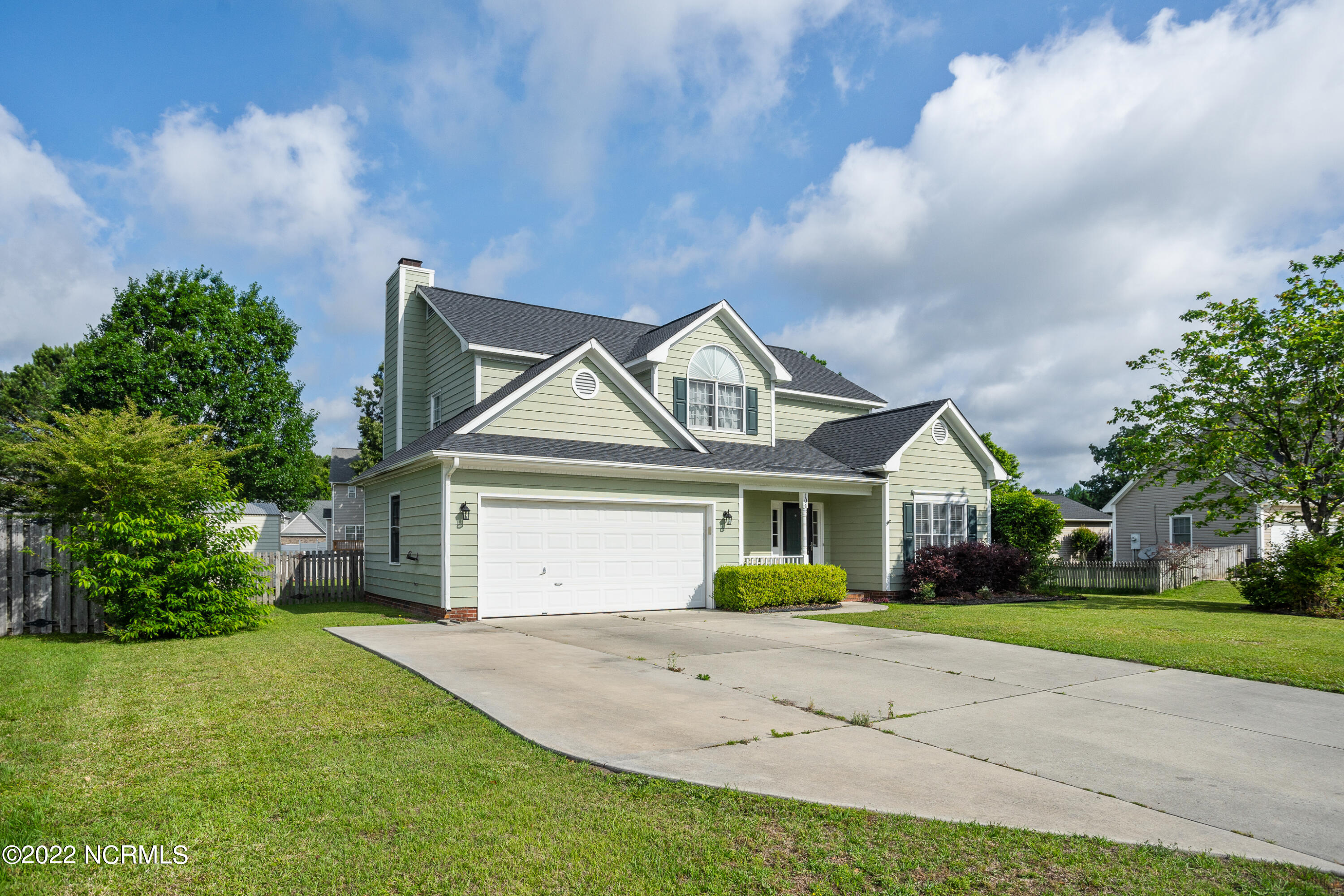 104 Bishops Gate Jacksonville, NC 28540 - Photo 2 of 40 104 Bishopsgate 16May2022_SB_07888