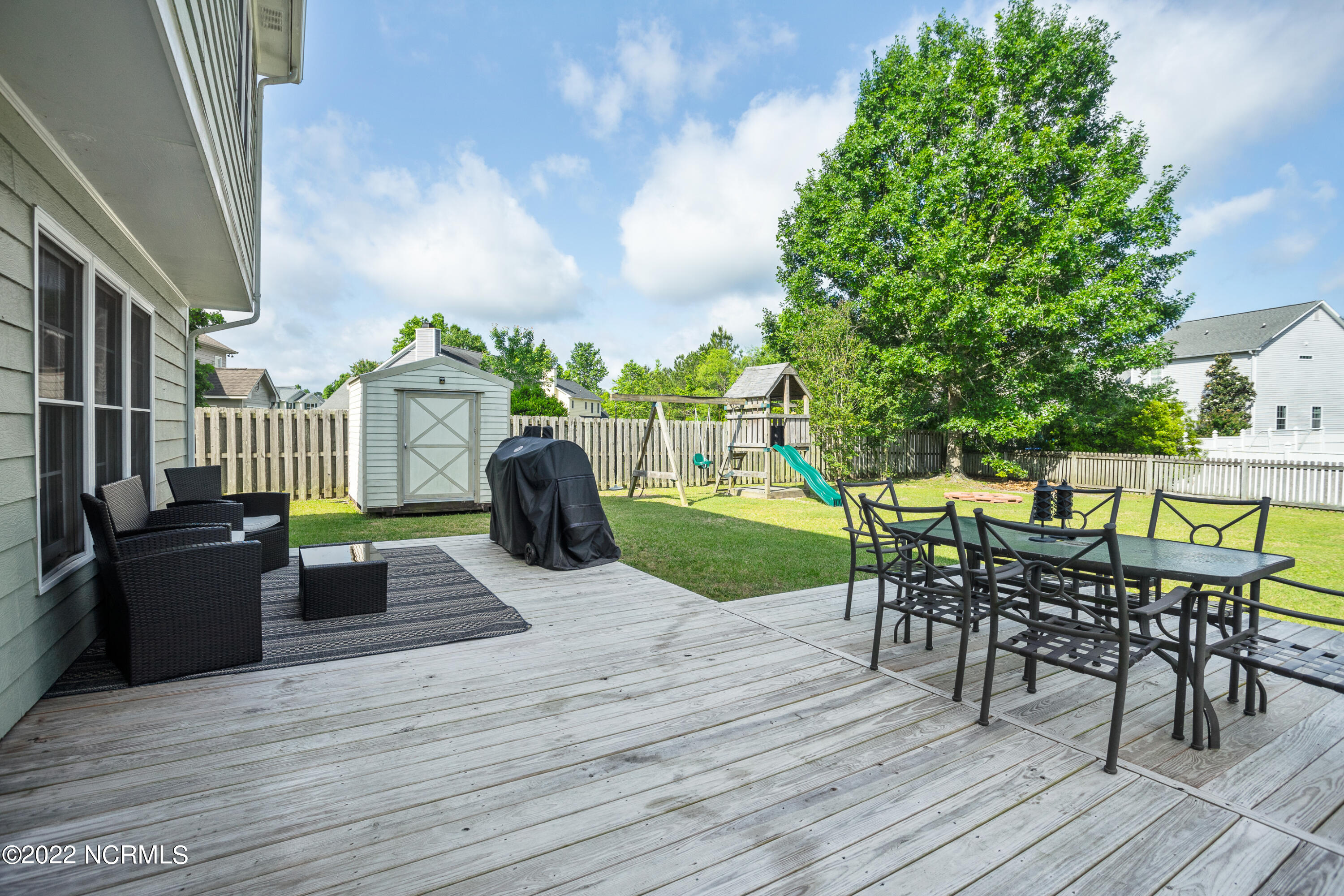 104 Bishops Gate Jacksonville, NC 28540 - Photo 35 of 40 104 Bishopsgate 16May2022_SB_07897