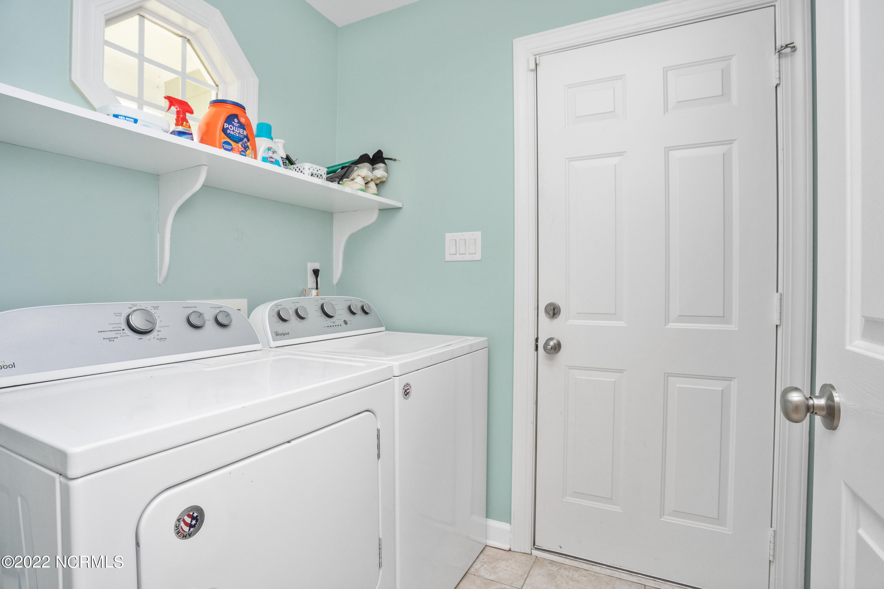 104 Bishops Gate Jacksonville, NC 28540 - Photo 9 of 40 104 Bishopsgate 16May2022_SB_07929