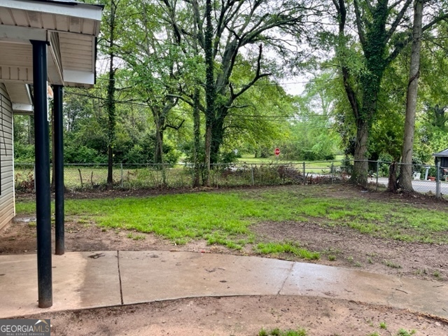1313-d F D F Fuller Drive Griffin, GA 30224 - Photo 3 of 4 a view of a park that has large trees