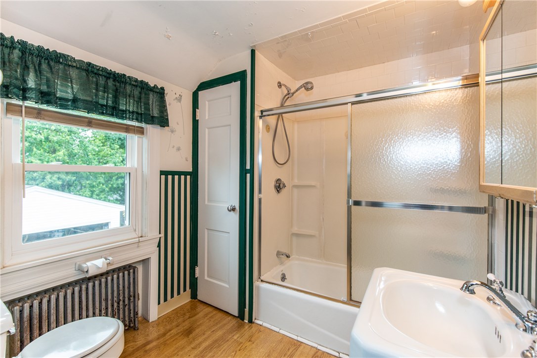 119 Calaman Road Cranston, RI 02910 - Photo 15 of 18 Bathroom