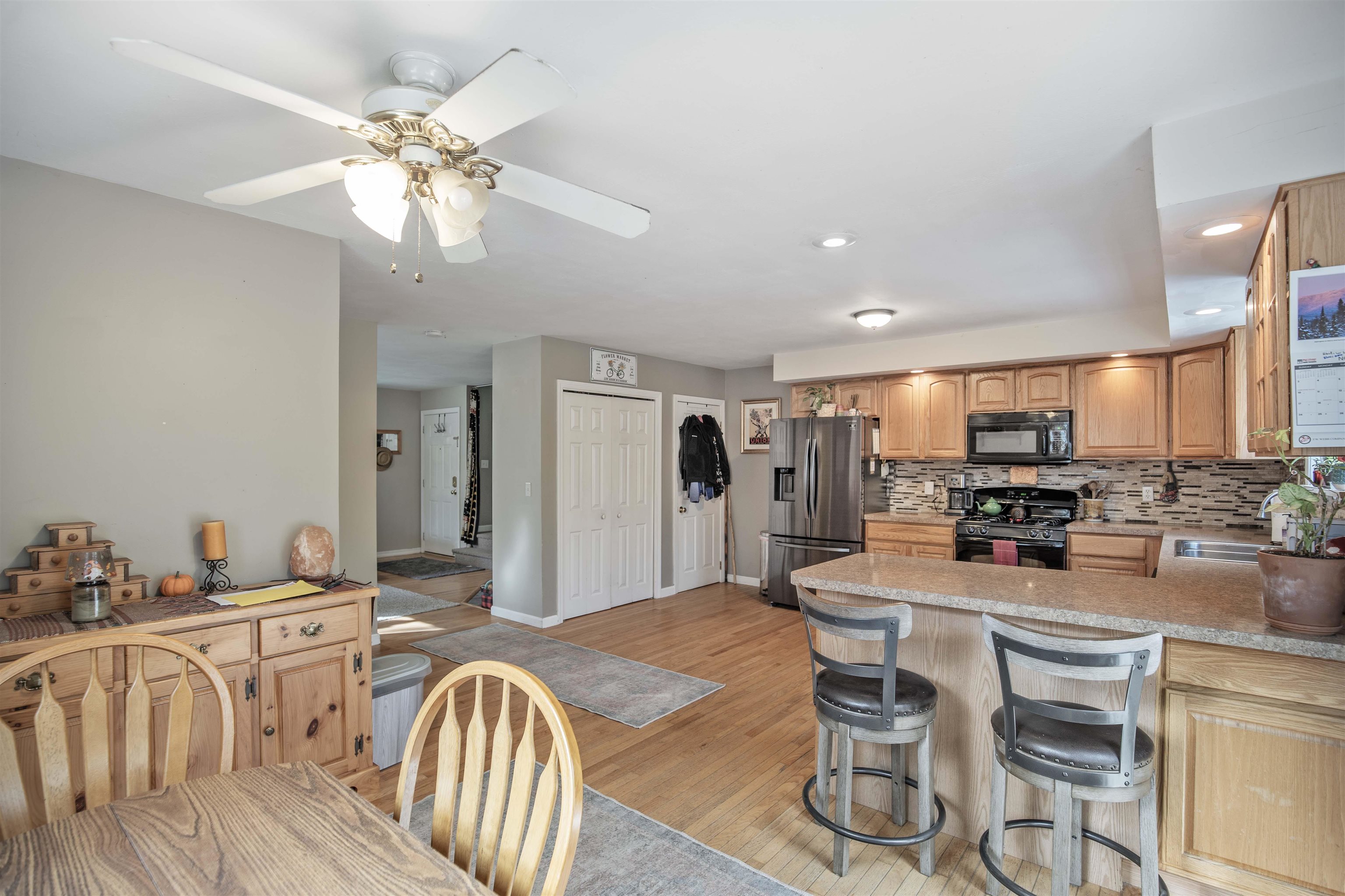 948 Center Road, Unit A Lyndeborough, NH 03082 - Photo 8 of 41