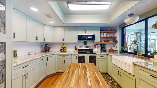 $525,000 | 307 North Kinglet Avenue, Hernando, FL 34442