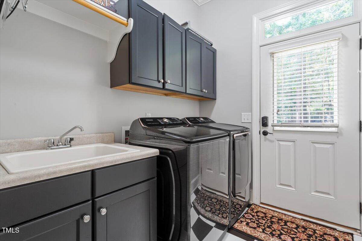124 Dartmoor Lane Raleigh, NC 27614 - Photo 28 of 64 Laundry Room