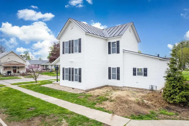 $177,000 | 521 East Short Street, Winchester, IN 47394