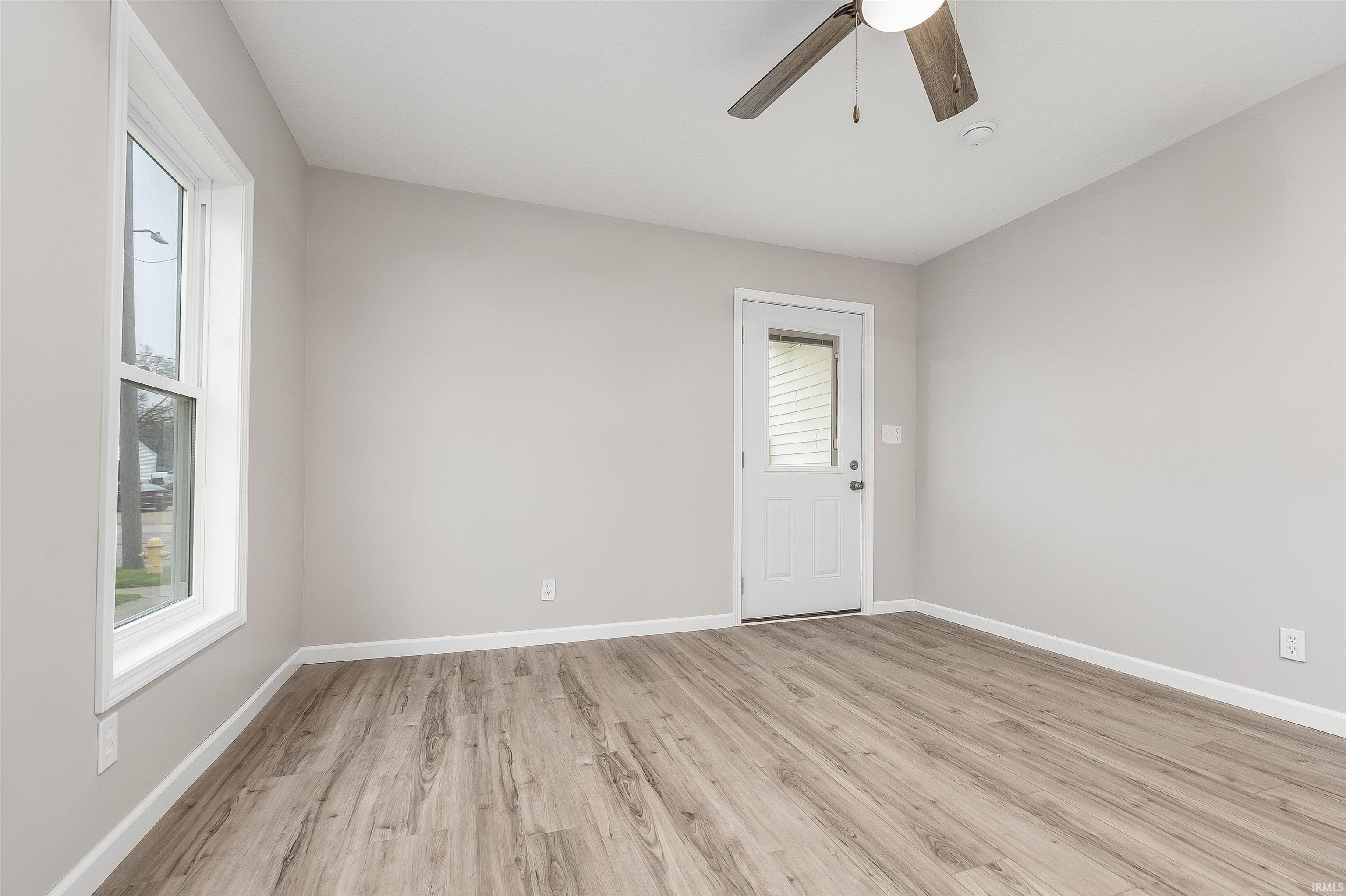 521 East Short Street Winchester, IN 47394 - Photo 9 of 28