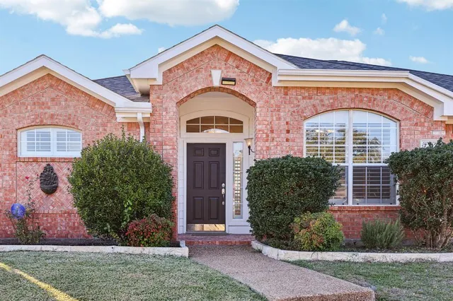 $2,500 | 7313 San Carlos Drive, Rowlett, TX 75089