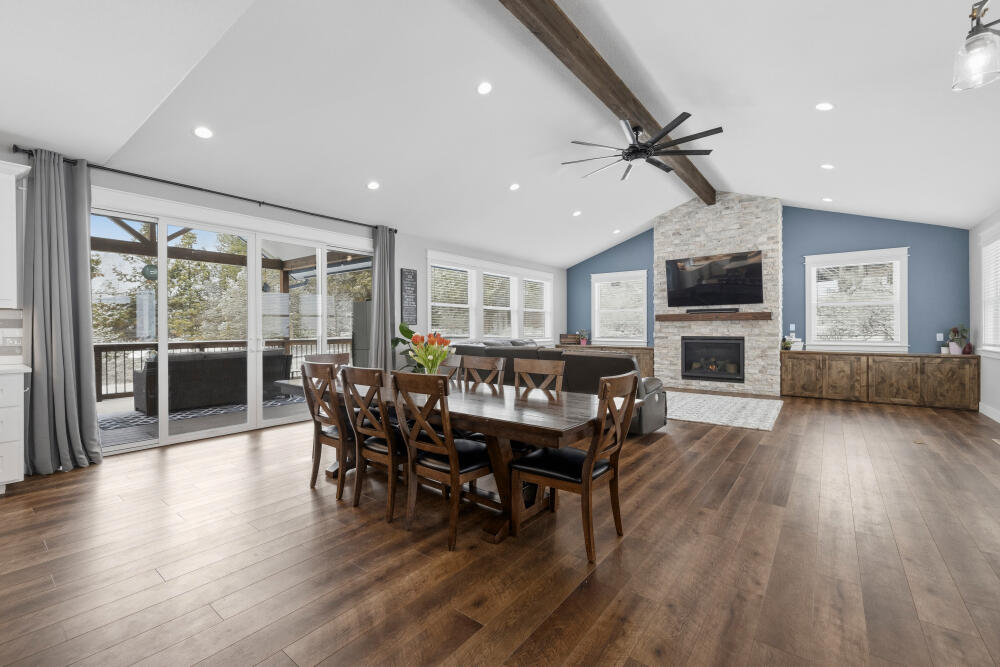 9536 Kestrel Road Klamath Falls, OR 97601 - Photo 15 of 78