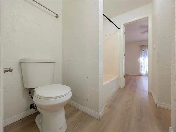 $1,575 | 2422 11th Street West, Bradenton, FL 34205